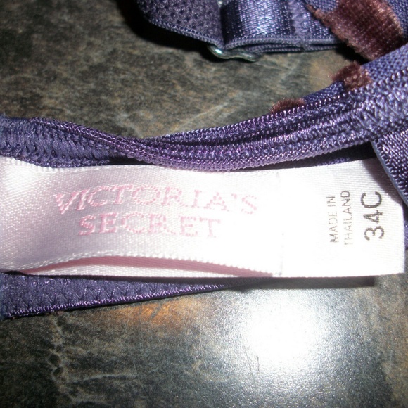 VICTORIA'S SECRET Velour Flocked Demi Bra Size 34C - Picture 8 of 8